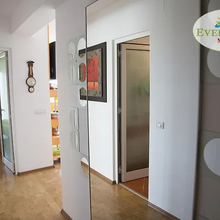 Apartment Evergreen Vlas Sud *